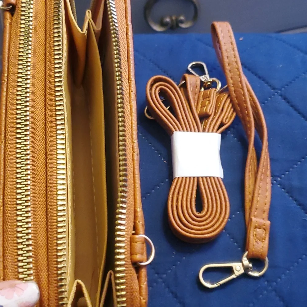 Wallet - Picture 4 of 8